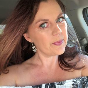 Meet your Posher, Candice